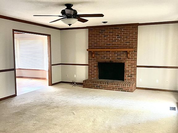 4th image of 6986 Salley Rd