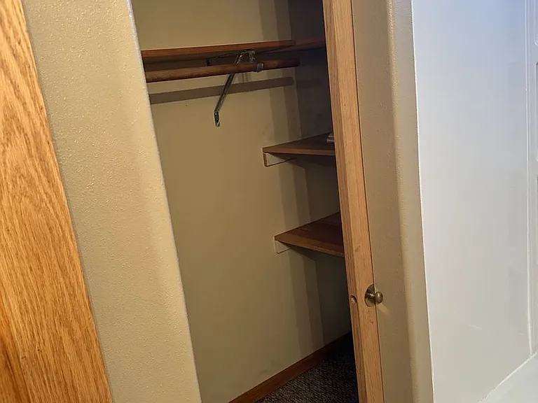 716 S Iowa St — Photo 6