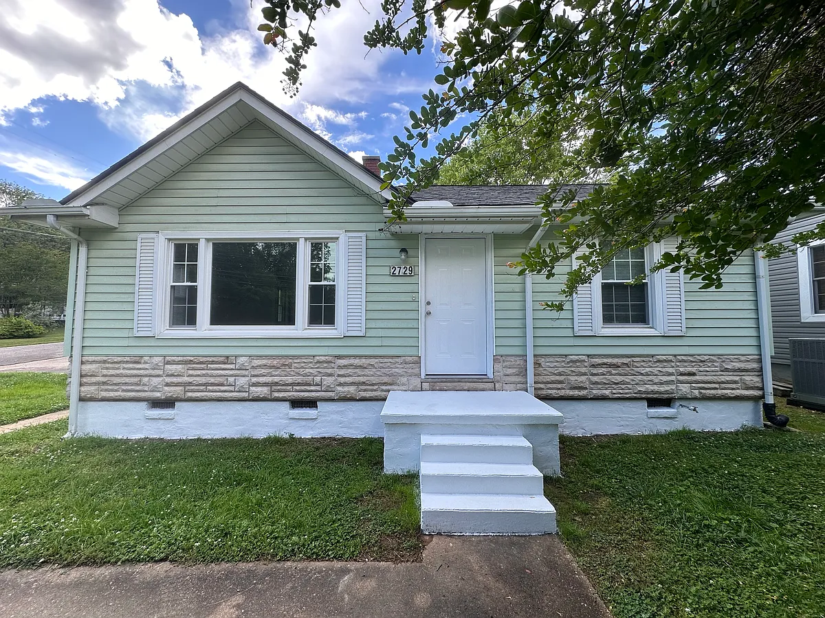 Front - 2729 Keith Ave