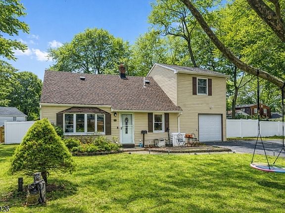 2nd image of 83 Village Rd