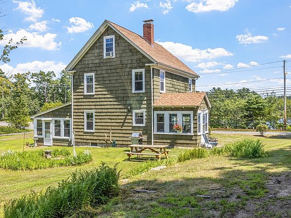 2nd image of 369 Mattakeesett St
