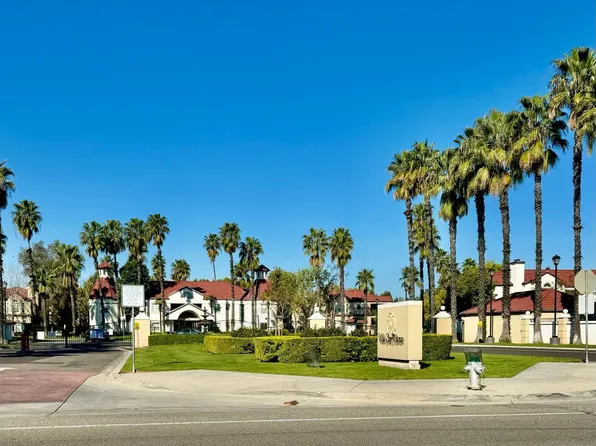8153 N Cedar Ave APT 127, Fresno, CA 93720