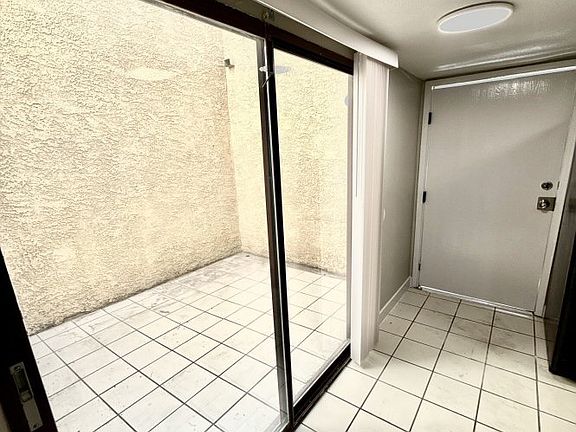 4th image of 2654 Aracatuba Ave