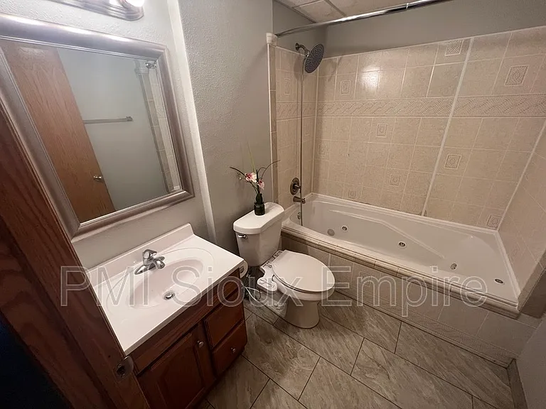 4829 S Wilson Ave — Photo 29