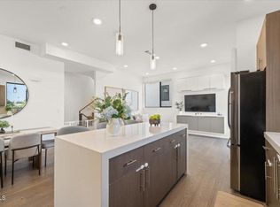 3221 Robinson St, Los Angeles, CA 90026