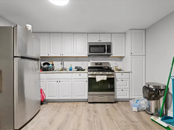 285 Lincoln Avenue image 26 of 36