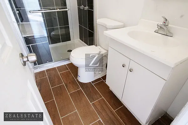 Rented by ZealEstate Group Inc | media 46