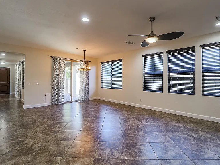 3457 E Orchid Ln — Photo 14