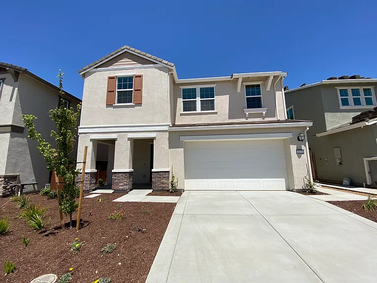 4434 French Dr — Photo 1