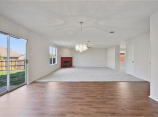 8517 Hawkview Dr, Fort Worth, TX 76179