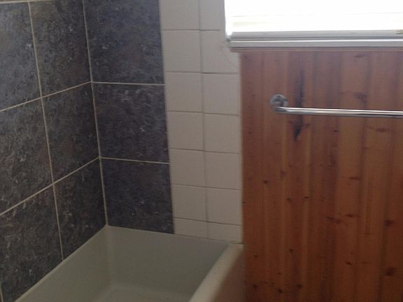 5th image of 1431 Josephine St