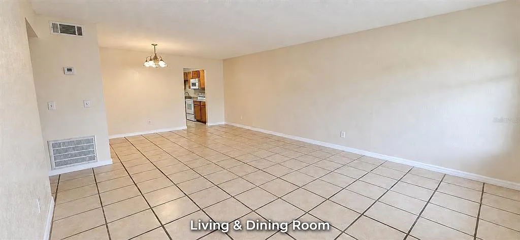 3 bed, 2.0 bath, 1200 sqft, $1,650 — Photo 2