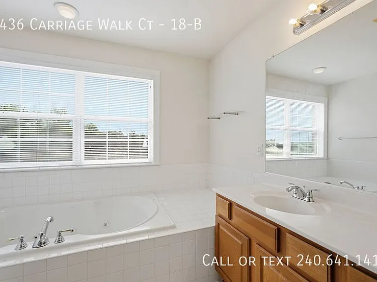 3436 Carriage Walk Ct #18B — Photo 17