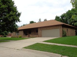 1786 Rathermel Dr, Fort Dodge, IA 50501