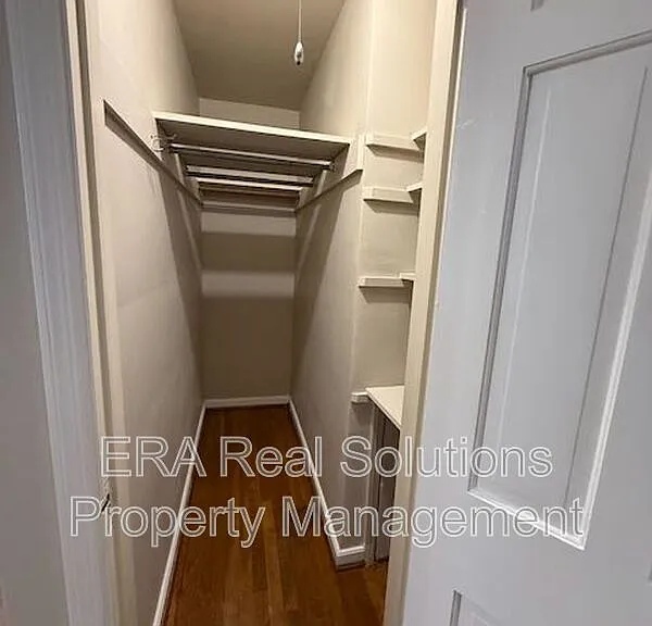 902 Kenwick Rd #D — Photo 4