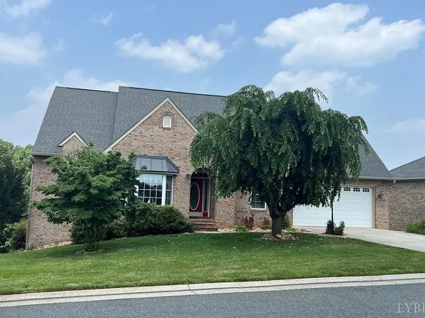 1368 Glenbrooke Dr, Lynchburg, VA 24503