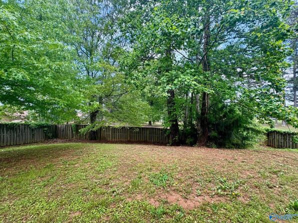 125 Crystal Springs Dr, Madison, AL 35757