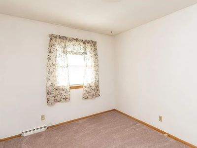 5350 NE 10th St, Des Moines, IA, 50313