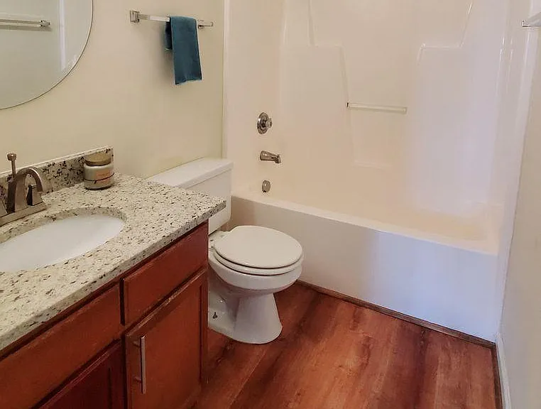 813 Granite St #F — Photo 9