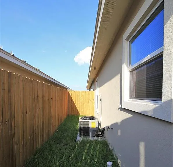 508 Downing Ave #1 — Photo 3