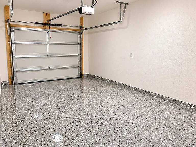 333 Callie Dr — Photo 10