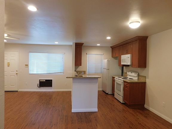 5th image of 3967 Florida St APT 4