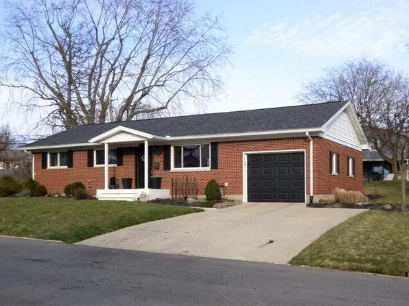 528 Brookwood Dr, Bellefontaine, OH 43311