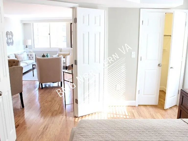 1276 N Wayne St #909 — Photo 26