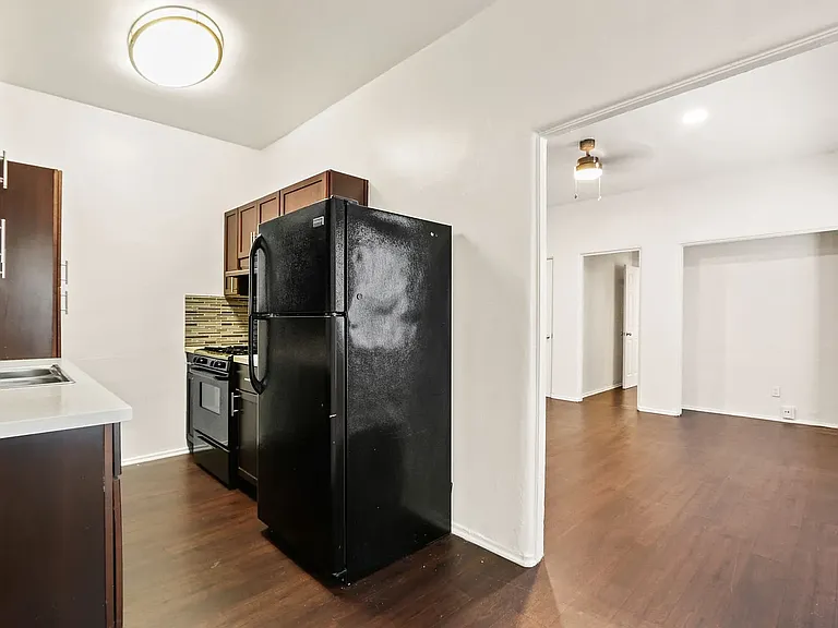 Silverlake Towers — Photo 20