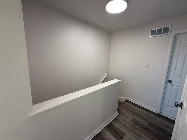 1328 W St NE — Photo 5
