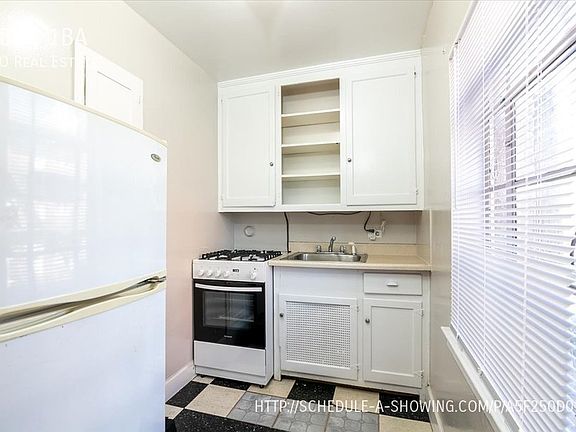 4th image of 1563 N Washington St #202 & 204
