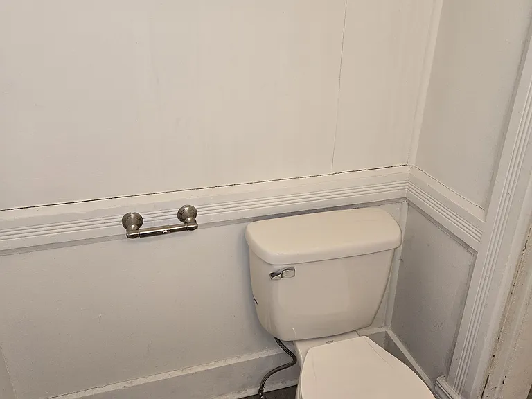 102 Emerson St — Photo 8