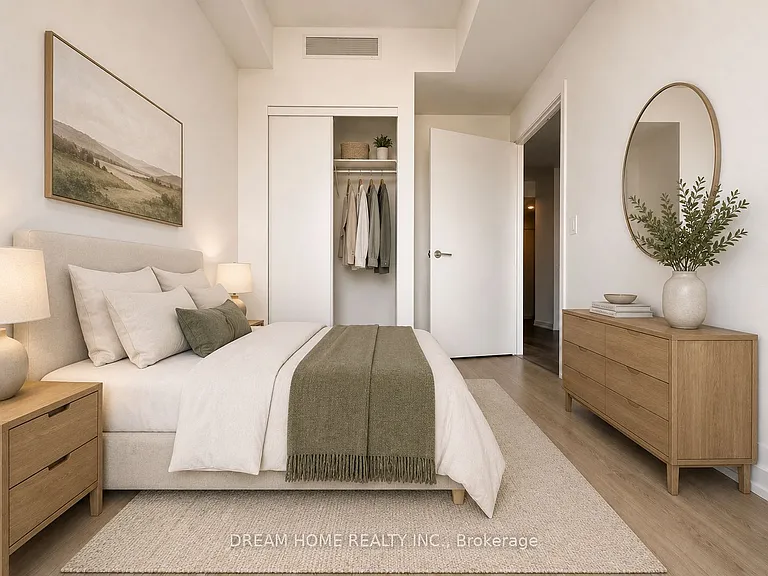 285 Dufferin St #810 — Photo 16