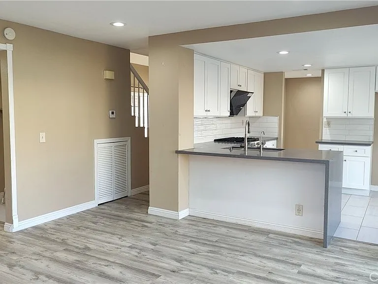 6953 Saddleback Pl — Photo 22