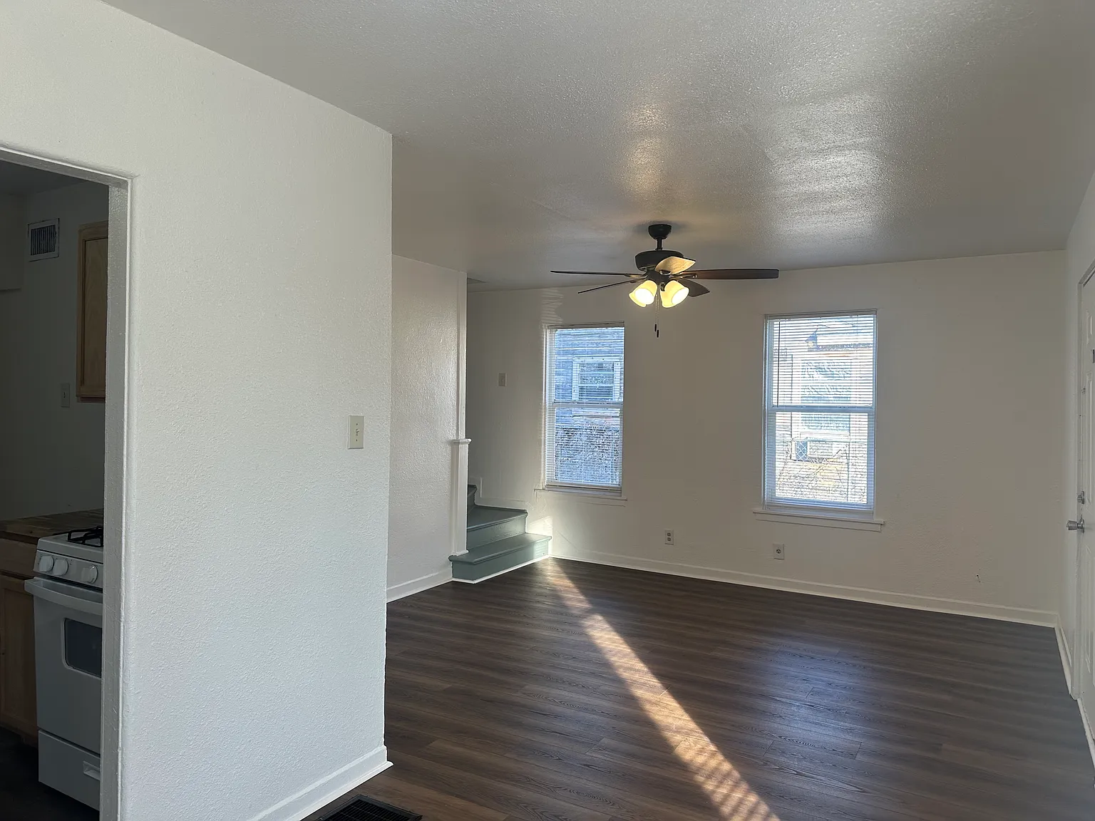 2 bed, 774 sqft, $850 — Photo 4