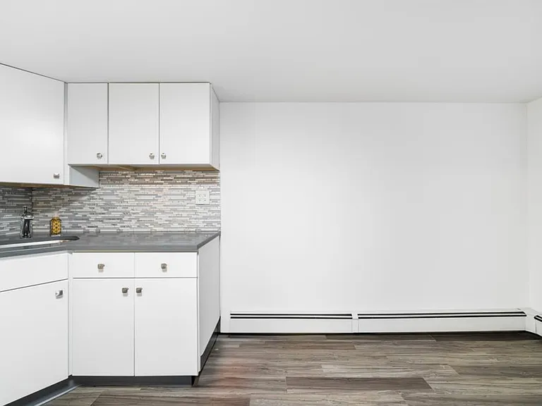 830 Quincy Ave #1B — Photo 4