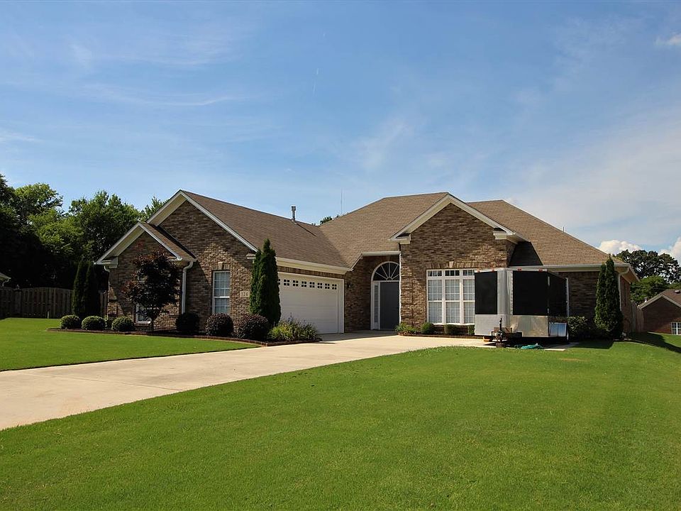 1st image of 124 Danika Dr NW