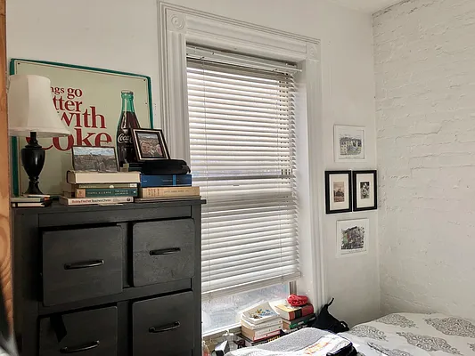 Rented by LJ Sloane Management | media 40