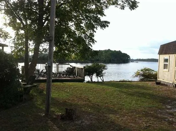 1113 Bragdon St, Carrabelle, FL 32322