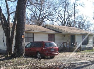302 SE 6th St, Stigler, OK 74462