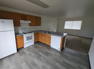 3709 SE 91st Ave #4, Portland, OR 97266