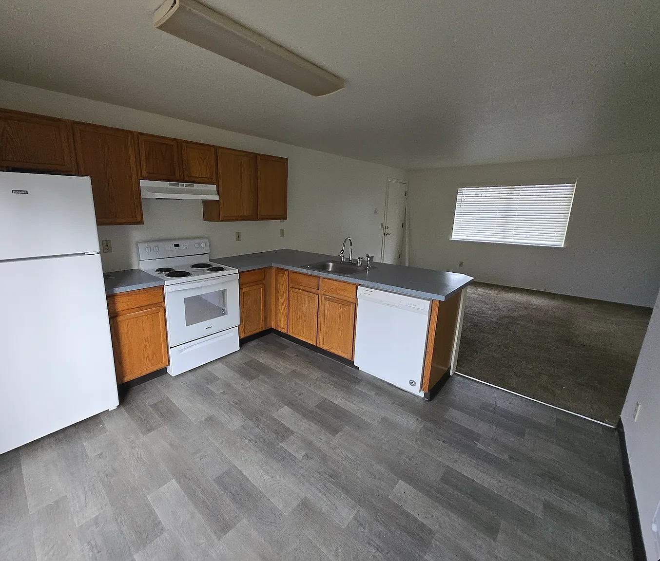 3709 SE 91st Ave #4 photo 1