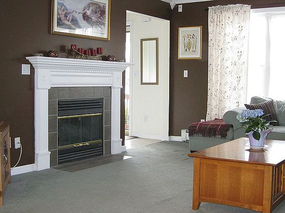 Gas Fireplace & Mantel