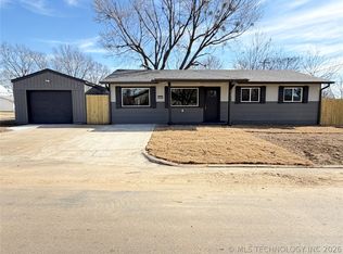 2203 S Poplar St, Sapulpa, OK 74066