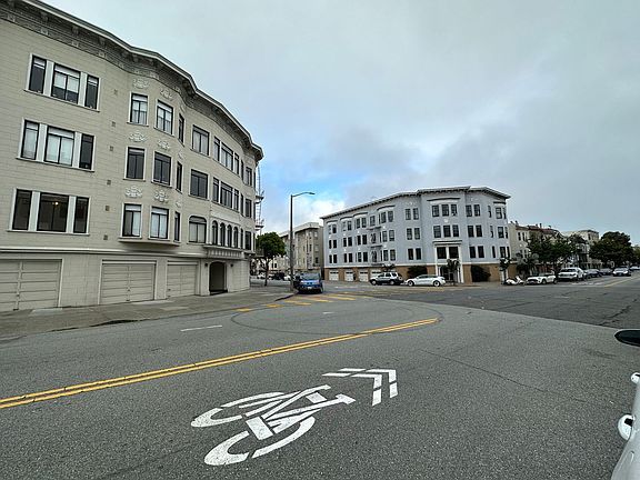 3rd image of 25 Cervantes Blvd APT 106