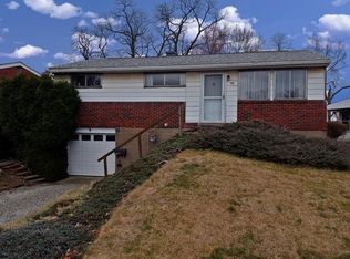 816 Lindsay Rd, Carnegie, PA 15106