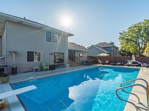 4th image of 7434 Chesham Ln
