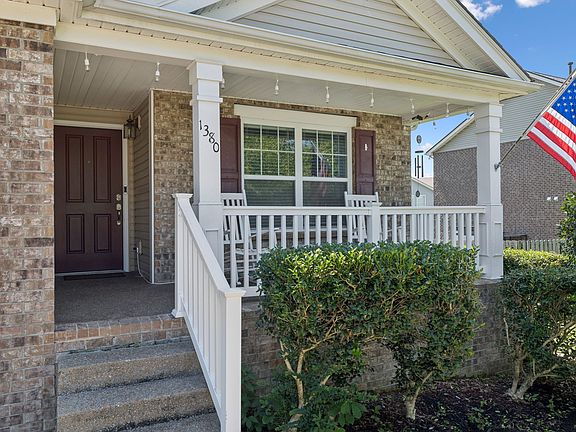 5th image of 1380 Creekside Dr