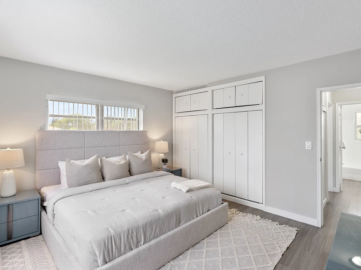 1 bed, 900 sqft, $1,875 — Photo 4
