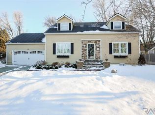 5000 S Twin Ridge Rd, Sioux Falls, SD 57108